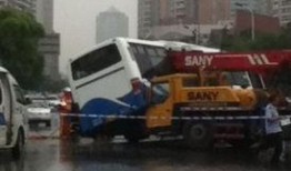 石家庄吊车爆料案件最新,真相揭秘，疑云重重